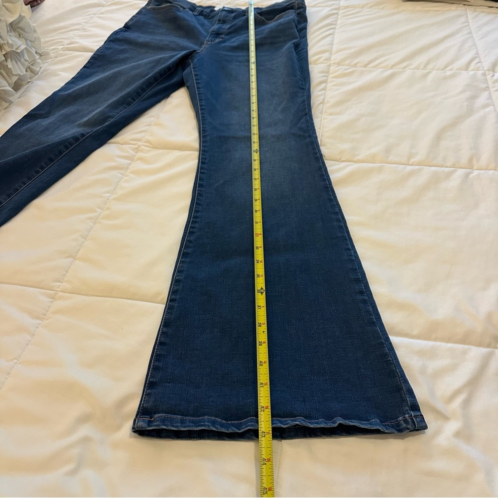 Christian Siriano Dark Blue - Chrissie Flare - High Rise Flare Leg - size 31/12 - Picture 10 of 14